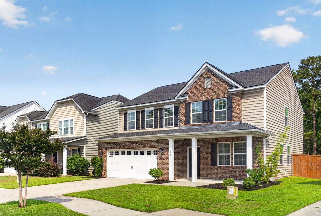 Photo of 691 Redbud Lane, Summerville, SC 29486 (MLS # 26029468)