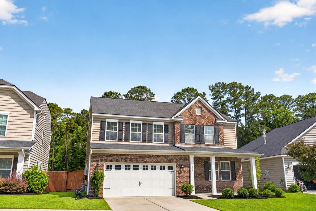 Photo of 691 Redbud Lane, Summerville, SC 29486 (MLS # 26029468)