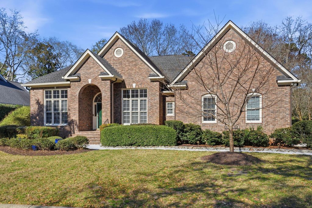 Photo of 3334 Merion Place, Mount Pleasant, SC 29466 (MLS # 26001539)