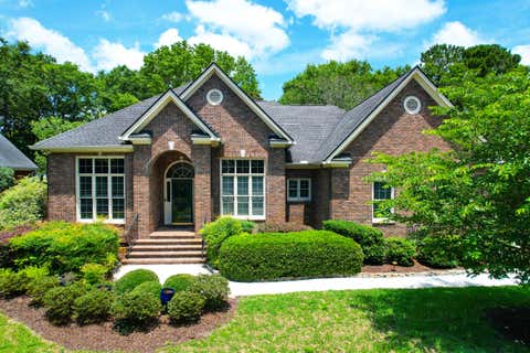 Photo of 3334 Merion Place, Mount Pleasant, SC 29466 (MLS # 26001539)