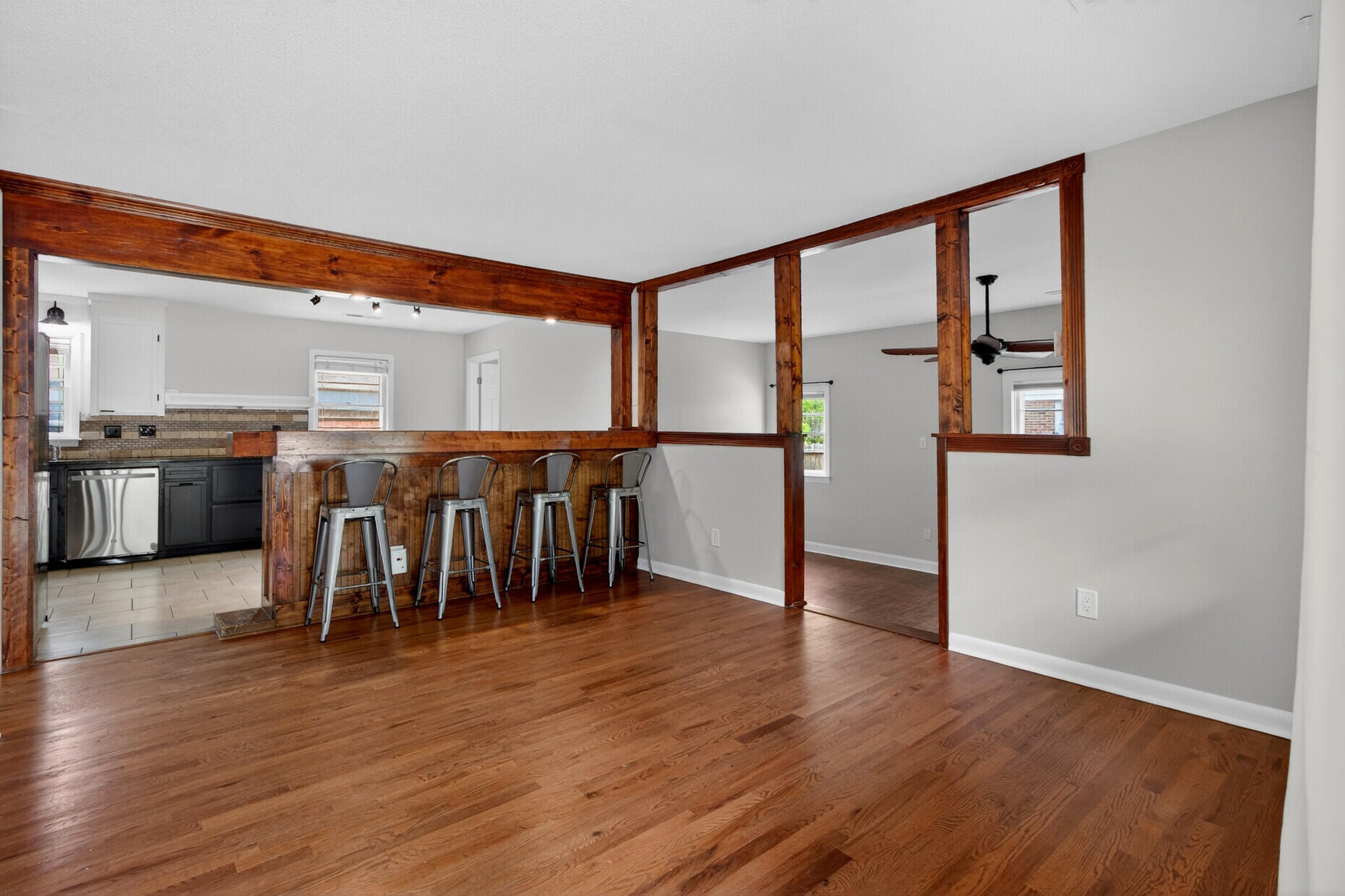 221 Forest Circle