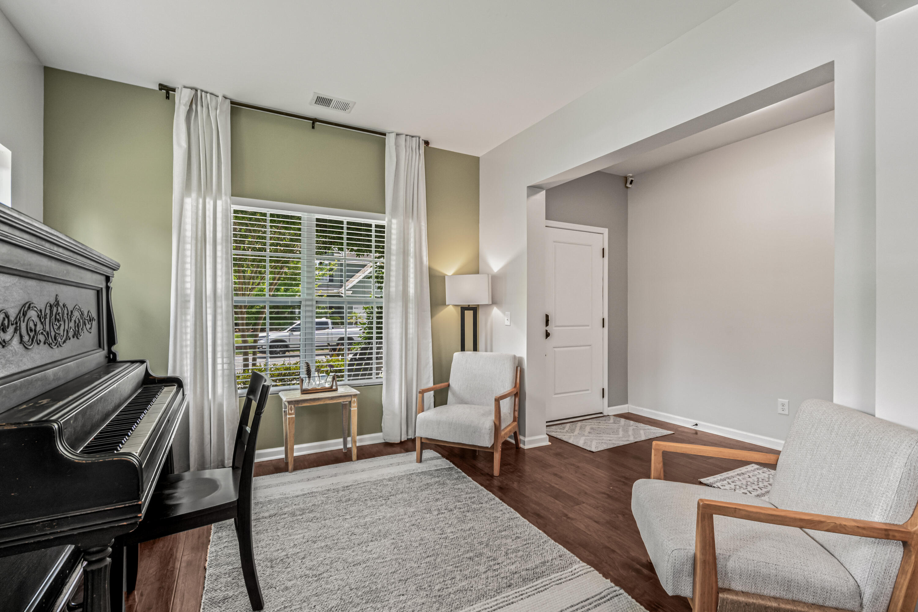 8518 Marsh Overlook