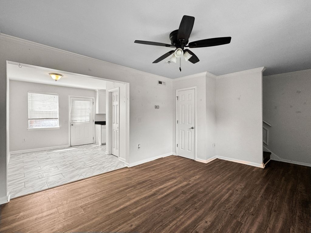 Photo of 415 Parkdale Drive #9e, Charleston, SC 29414 (MLS # 25027521)