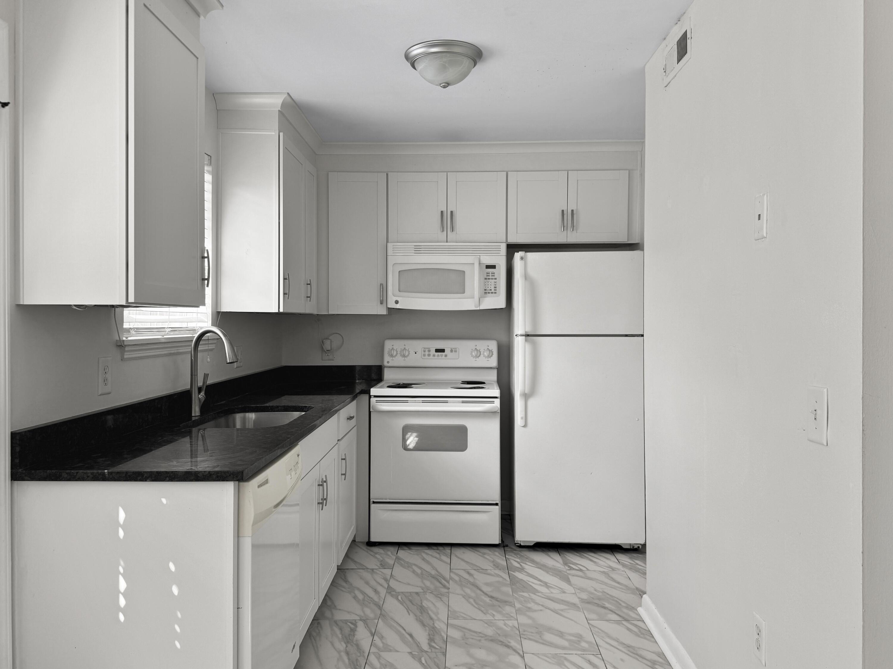 415 Parkdale Drive 9e