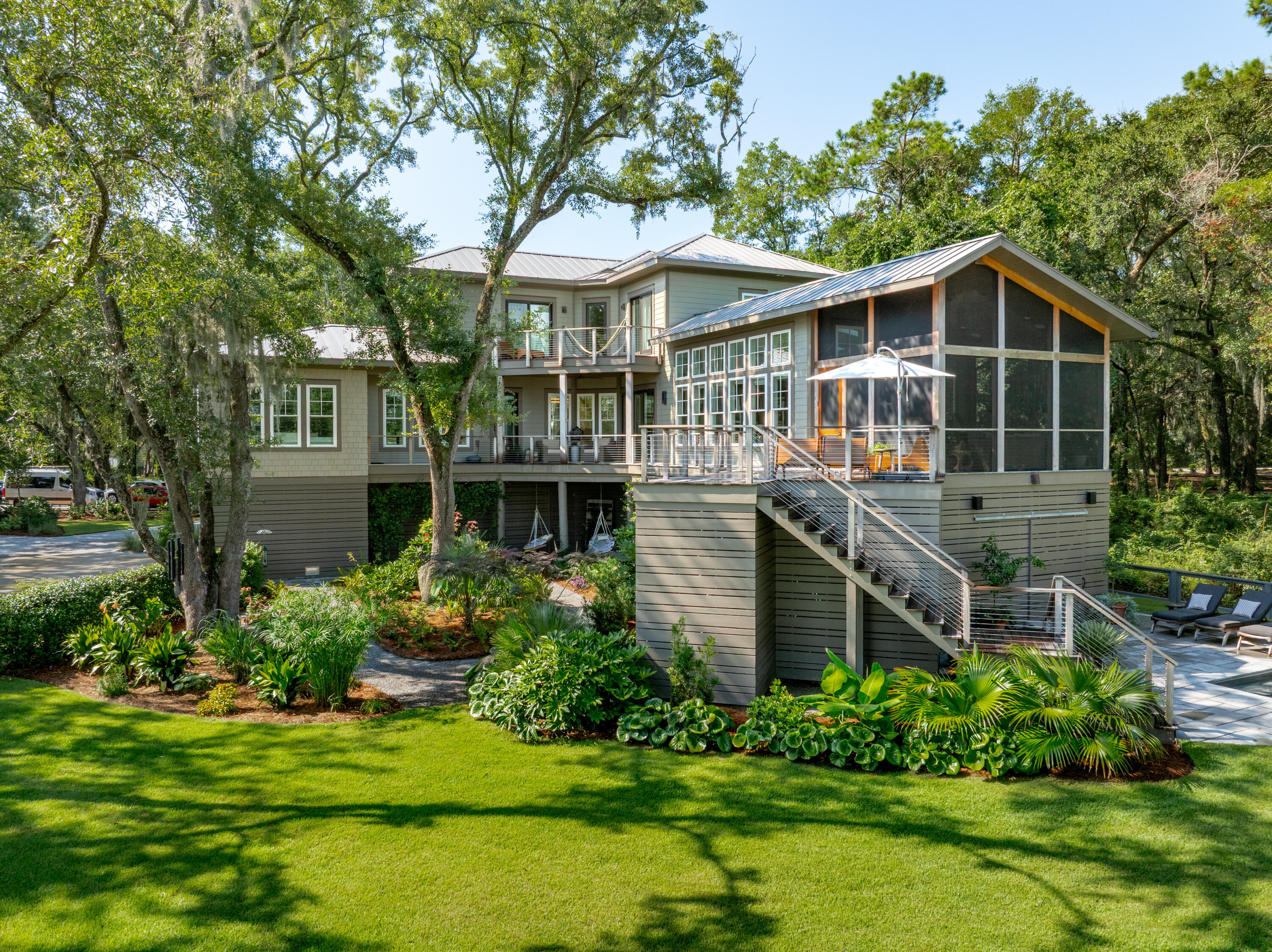 618 Parrot Point Drive