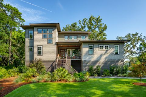 Photo of 618 Parrot Point Drive, Charleston, SC 29412 (MLS # 25020578)