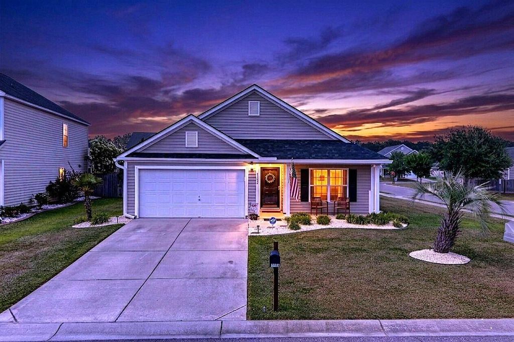Photo of 1124 Flyway Road, Summerville, SC 29483 (MLS # 26014865)