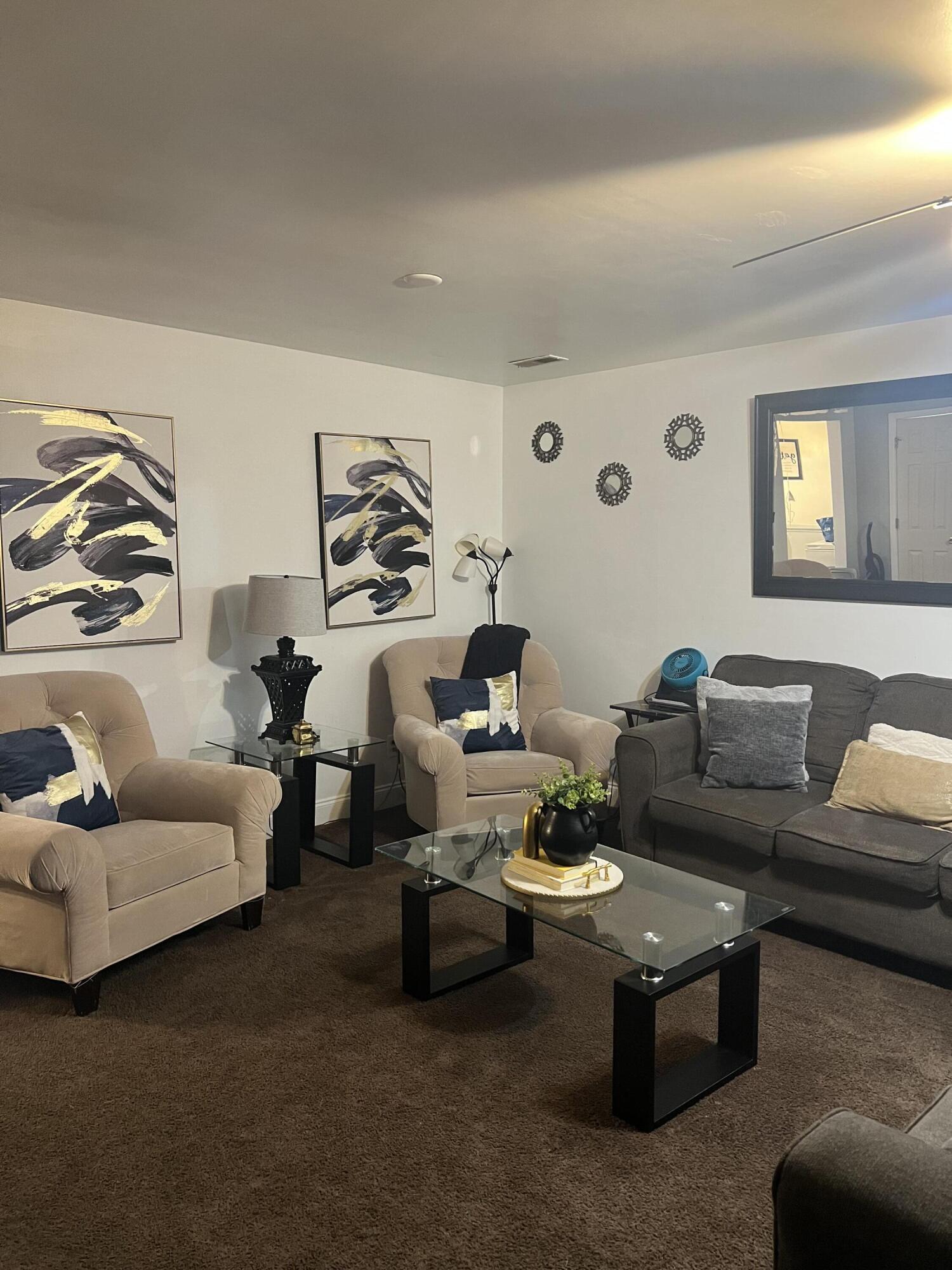 527 Travelers Boulevard