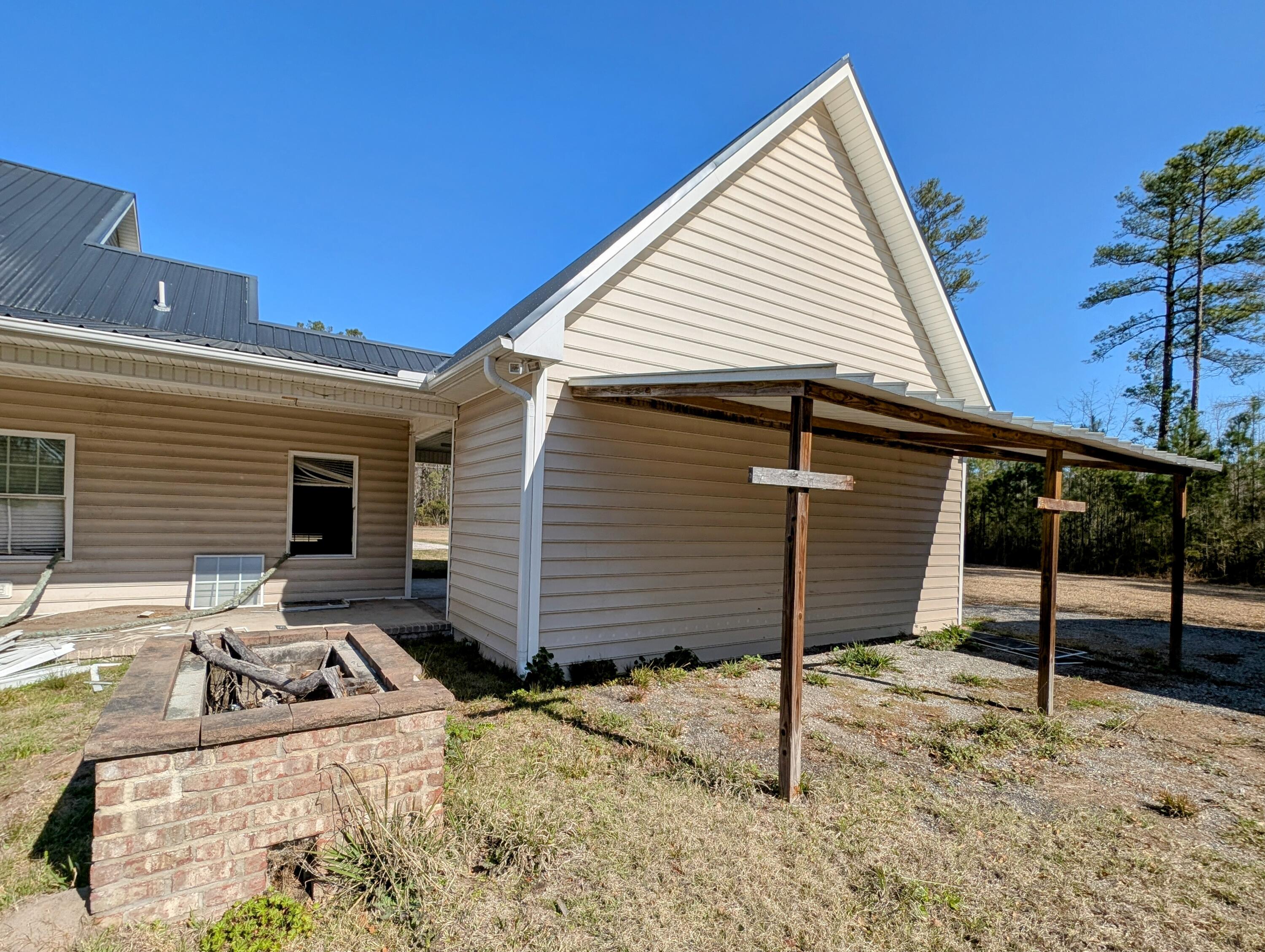 305 Sandridge Road