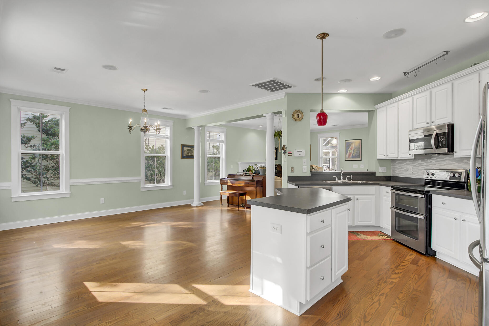Photo 11 of 38 of 1680 Bee Balm Rd Road house