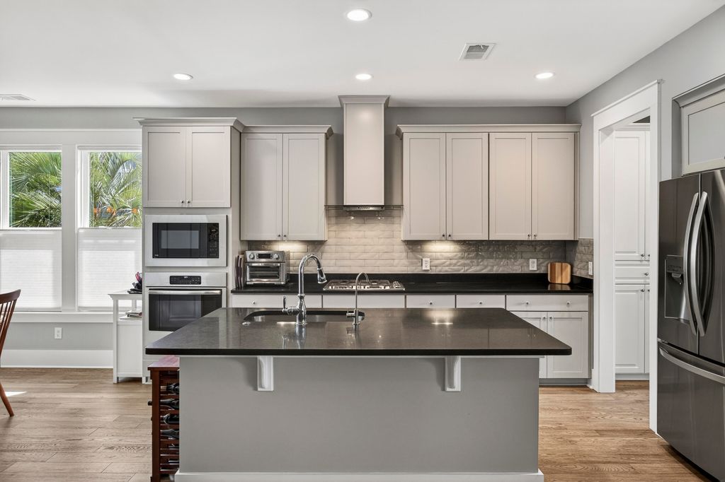 Photo of 364 Weston Hall Drive, Summerville, SC 29483 (MLS # 26009771)