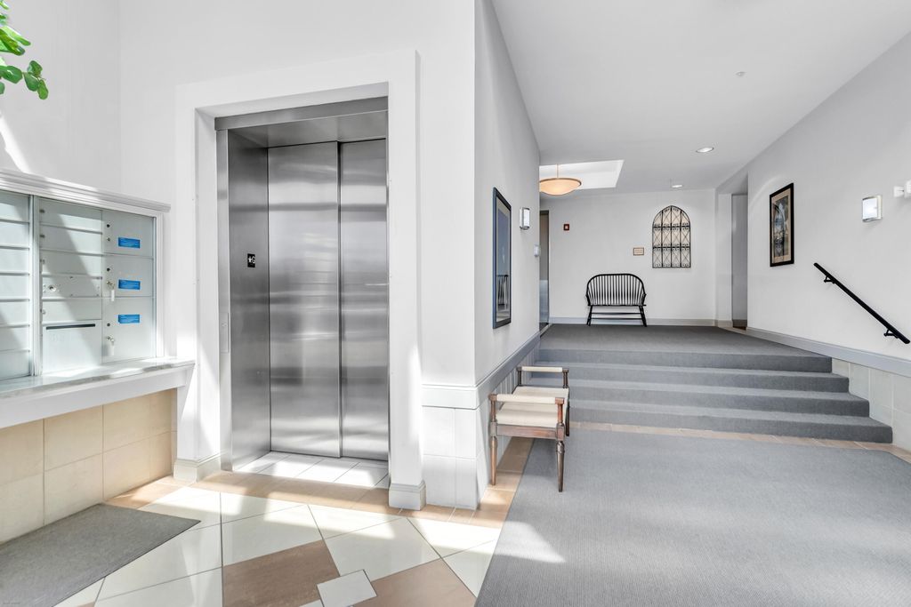 Photo of 200 River Landing Drive #B205, Charleston, SC 29492 (MLS # 25026414)