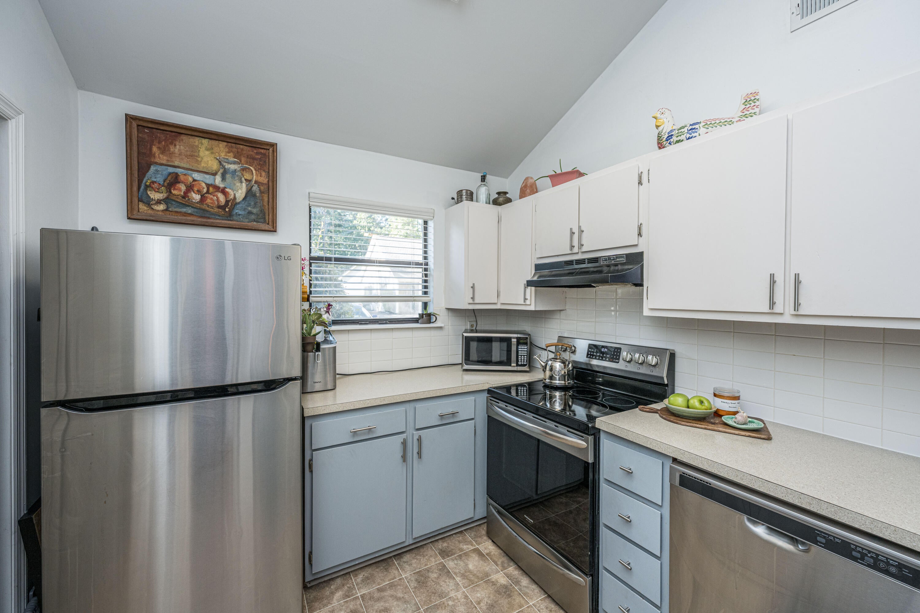 935 E Estates Boulevard Apt C