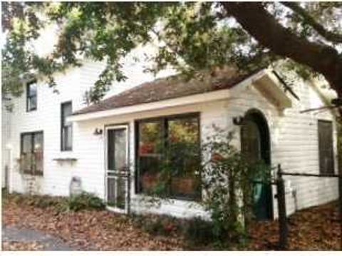 122 Gadsden Street B Summerville SC 29483