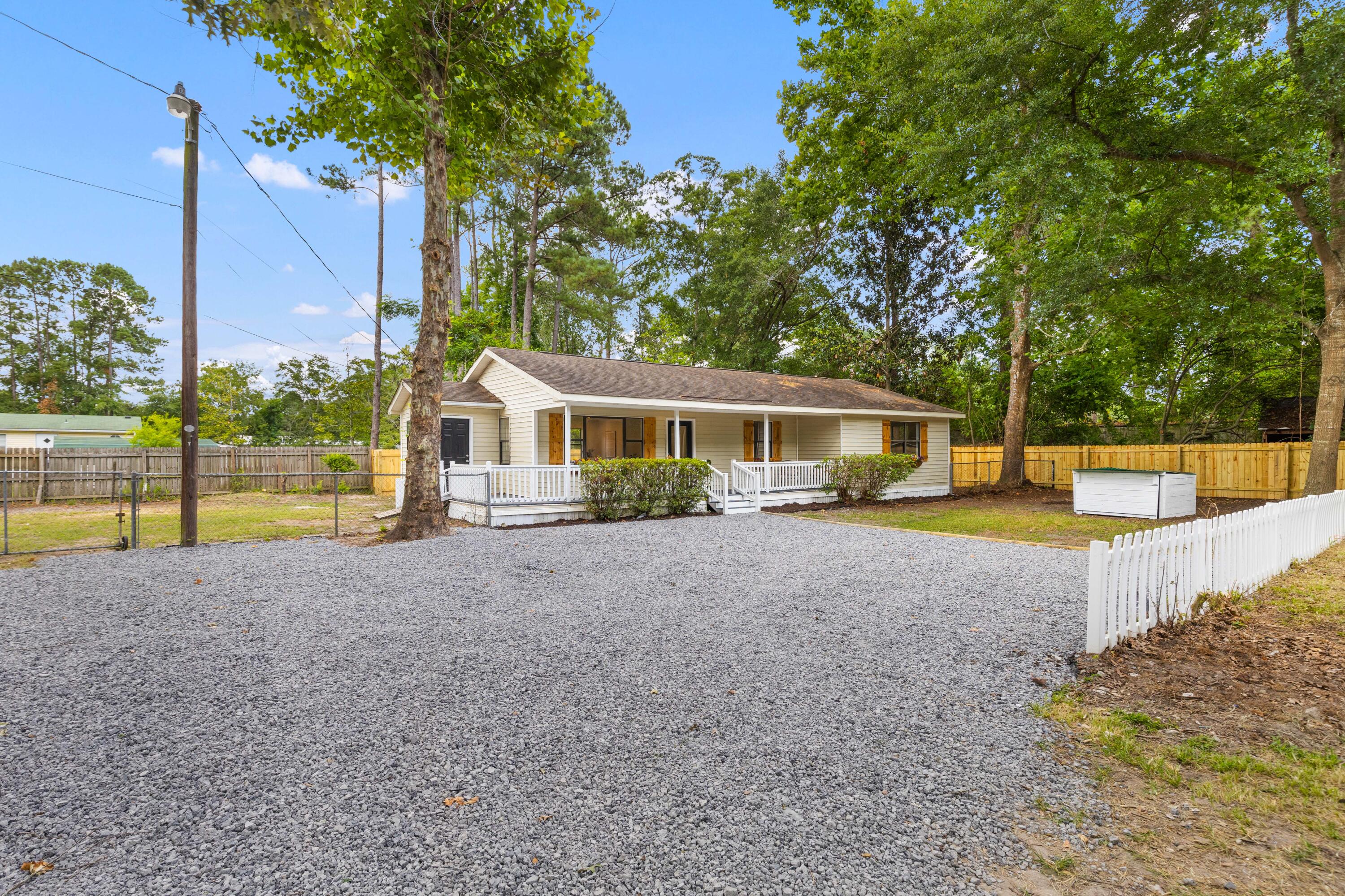 802 Royle Road