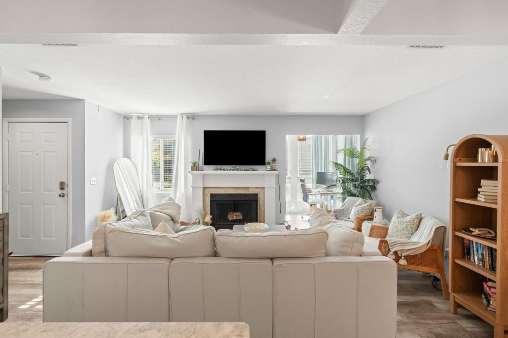 Photo of 265 Alexandra Drive #1, Mount Pleasant, SC 29464 (MLS # 25026299)