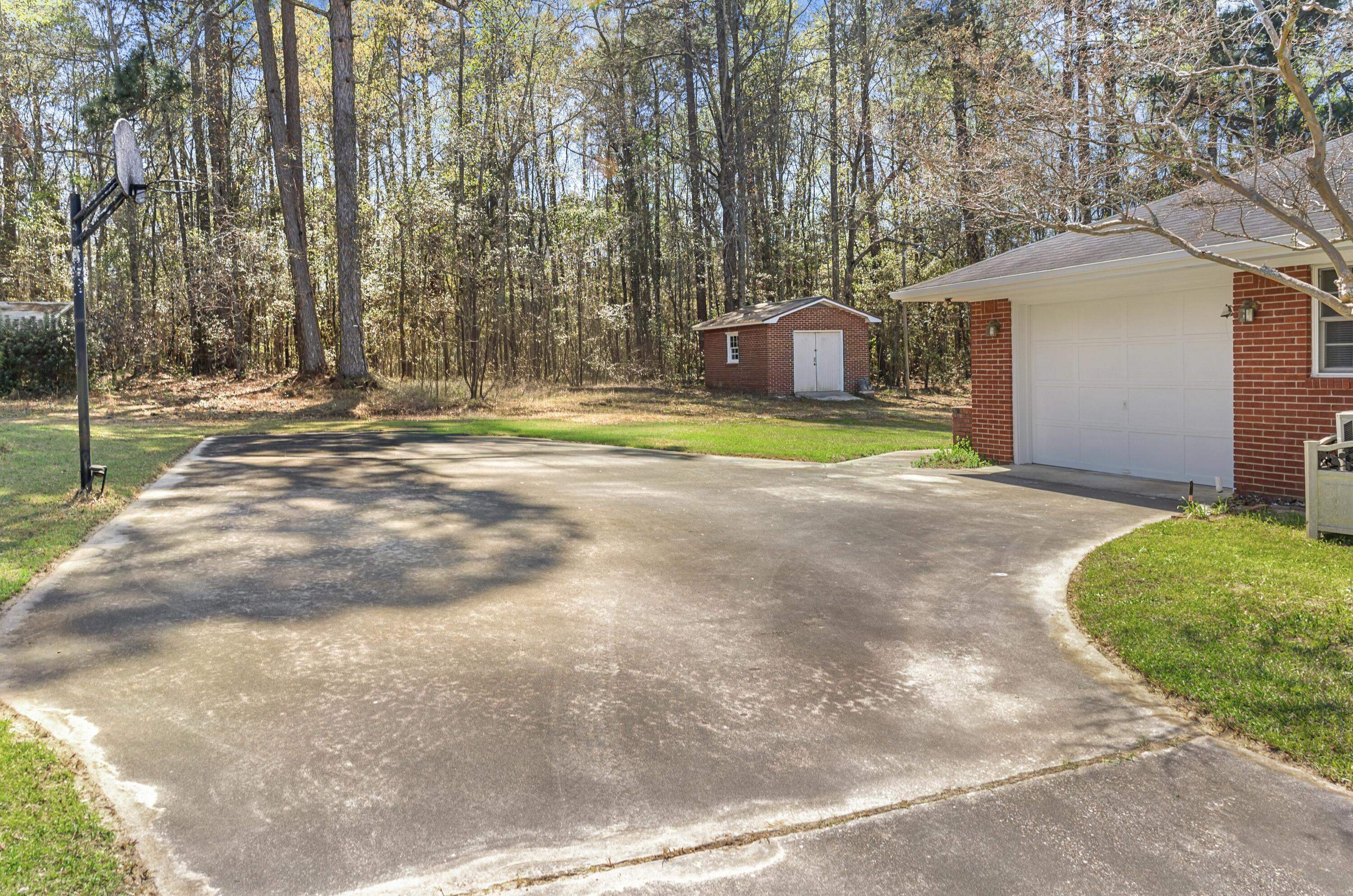 2069 Hydrick Avenue