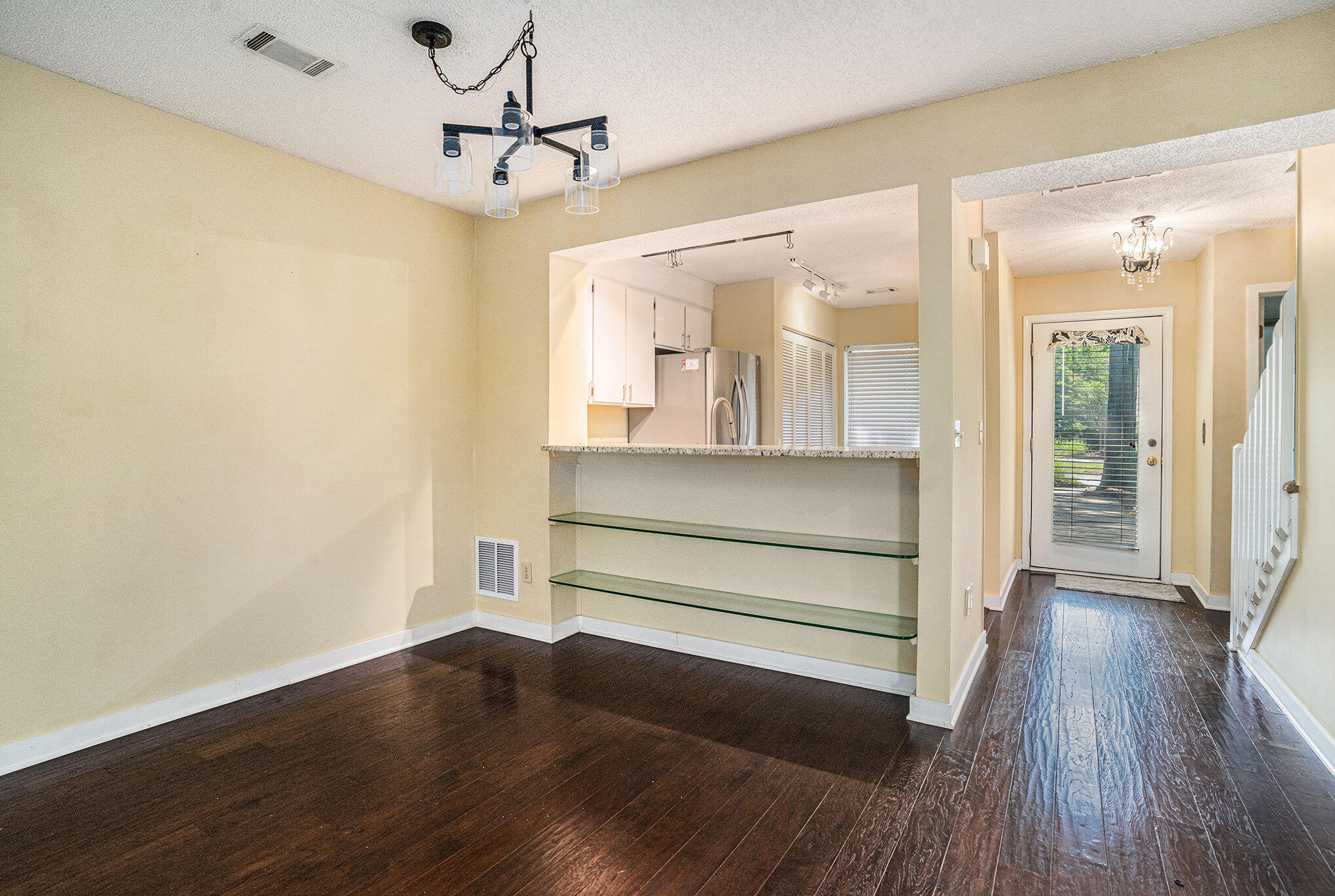 1115 Shadow Lake Circle