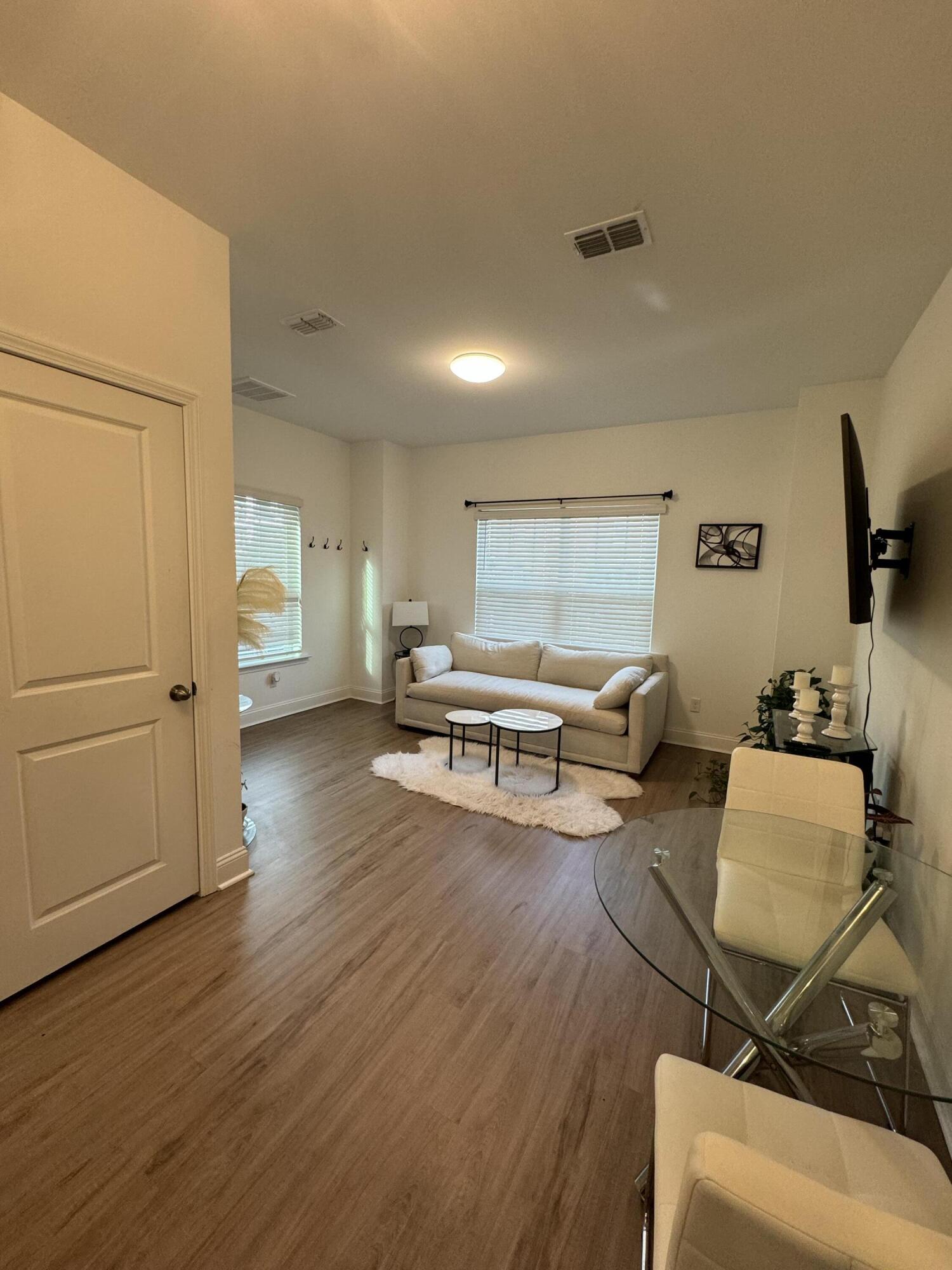 1252 Allusion Lane 201