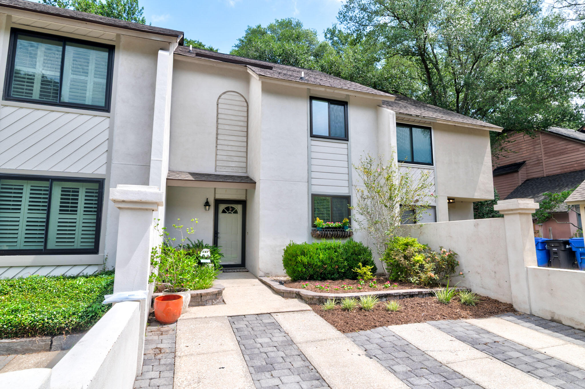 319 Lapwing Lane
