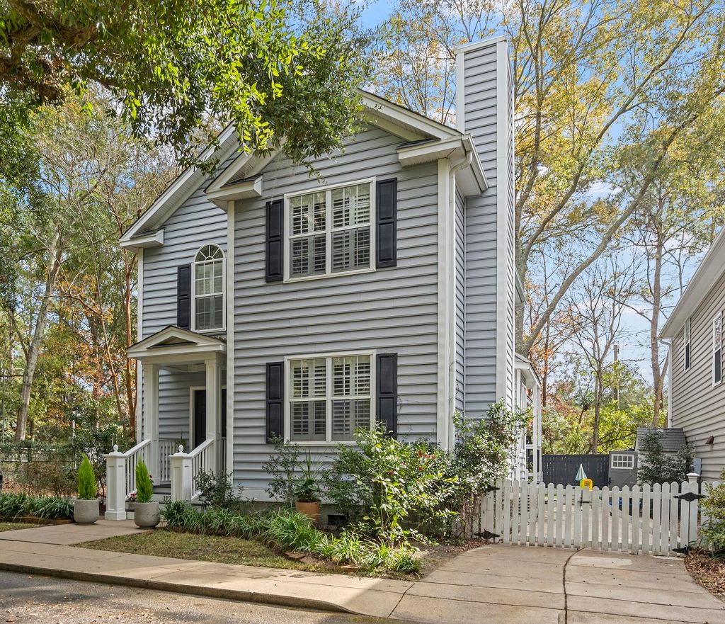 Photo of 1125 Mathis Ferry Road, Mount Pleasant, SC 29464 (MLS # 25032986)