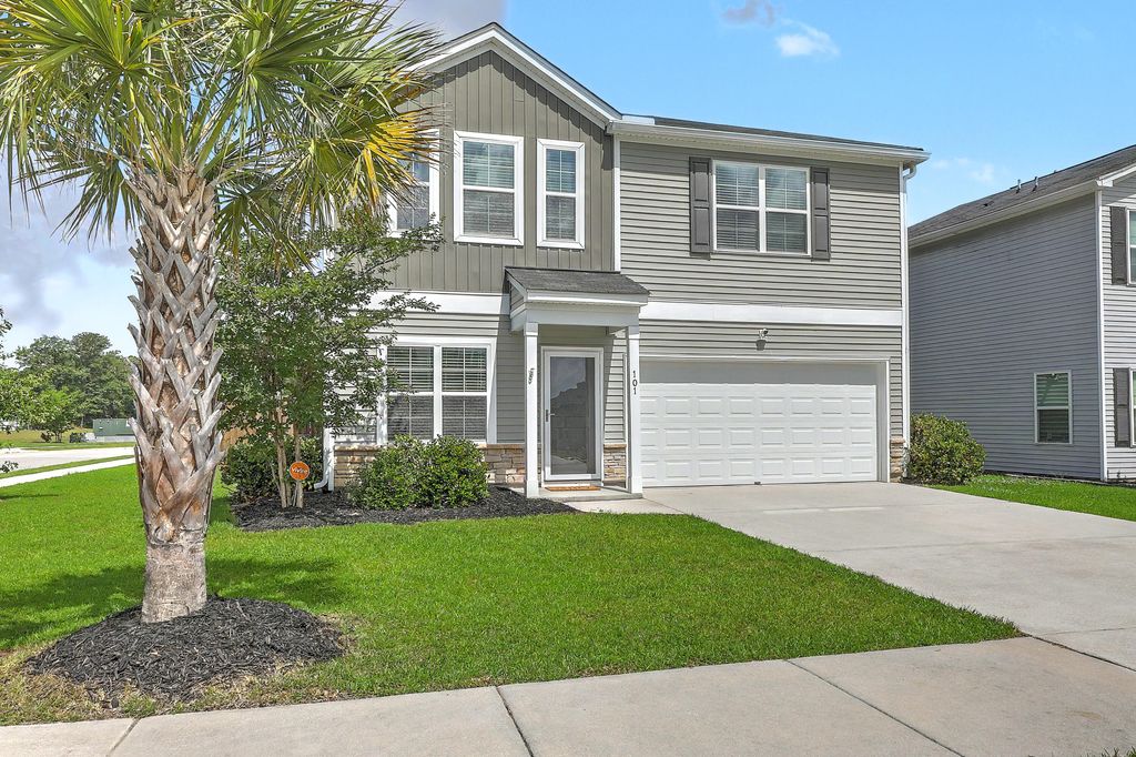 Photo of 101 Oldenburg Drive, Summerville, SC 29486 (MLS # 26015512)