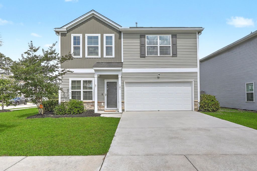 Photo of 101 Oldenburg Drive, Summerville, SC 29486 (MLS # 26015512)