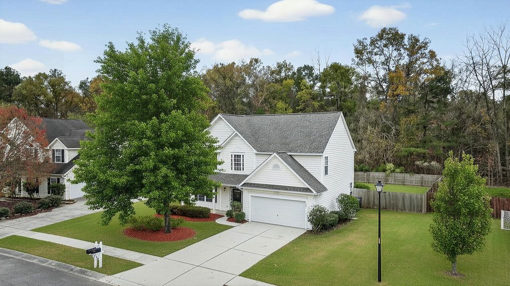 Photo of 176 Thousand Oaks Circle, Goose Creek, SC 29445 (MLS # 26013073)