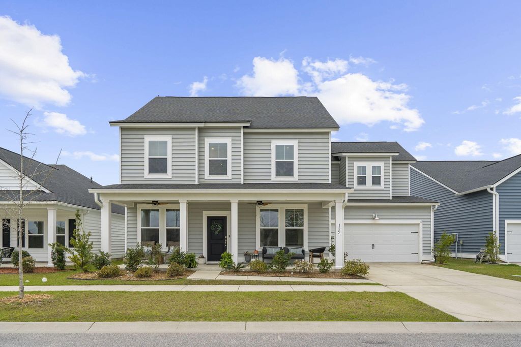 Photo of 125 Garden Lily Lane, Summerville, SC 29485 (MLS # 26008670)