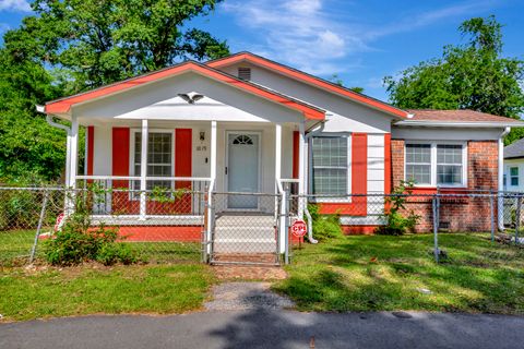 Single Family Residence in Charleston SC 1019 Mamie Street.jpg