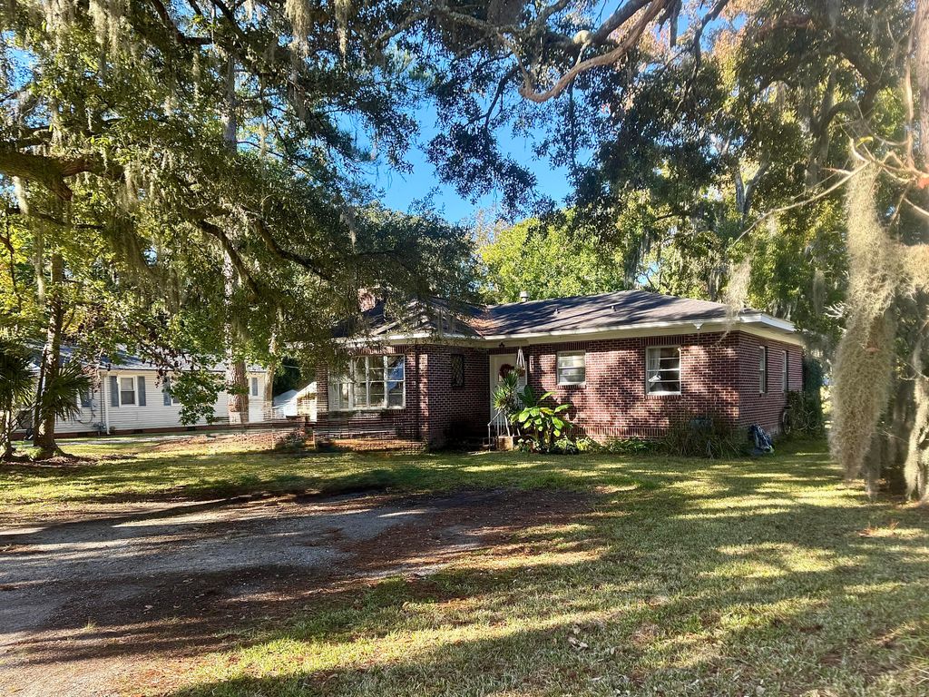 Photo of 359 Howle Avenue, Charleston, SC 29412 (MLS # 25029859)