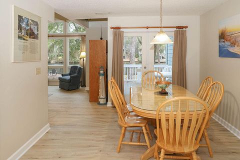 A home in Edisto Island