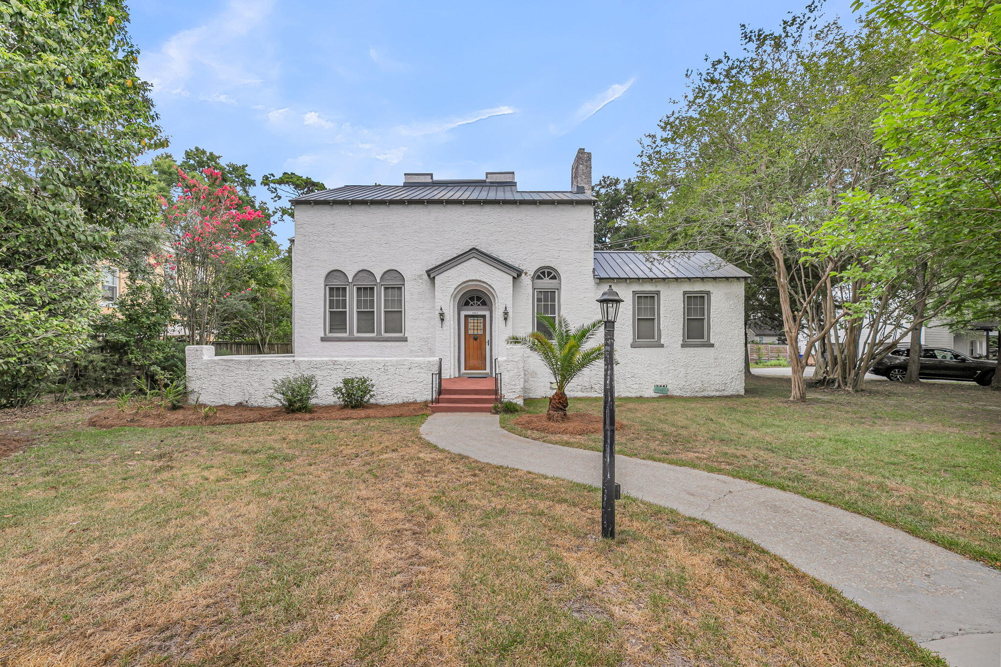 2062 Wappoo Drive