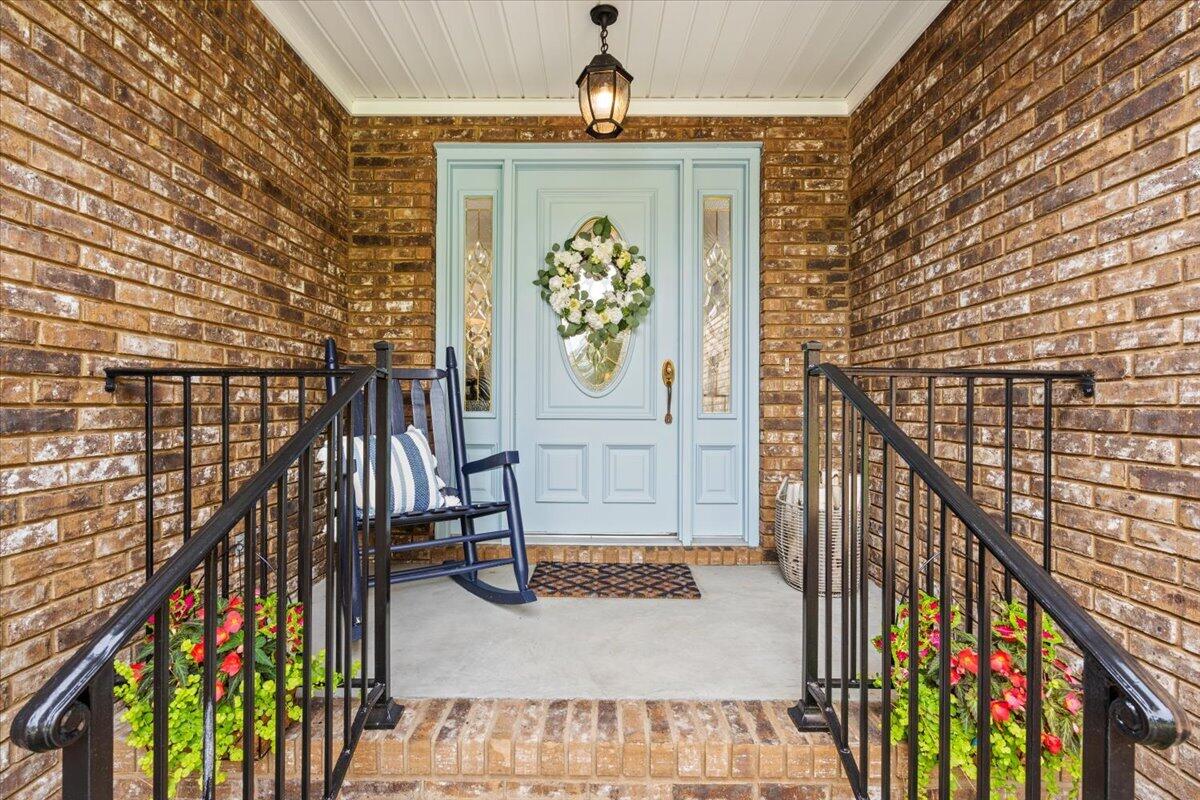 213 Ridge Lake Drive