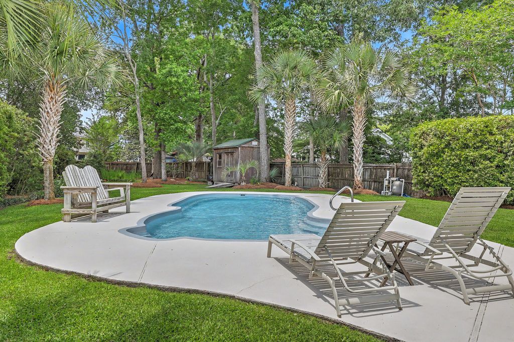 Photo of 1023 Bidwell Circle, Charleston, SC 29414 (MLS # 26013817)