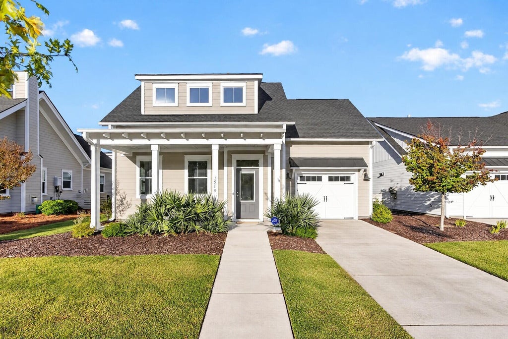 Photo of 1513 Spicata Street, Mount Pleasant, SC 29466 (MLS # 26029176)