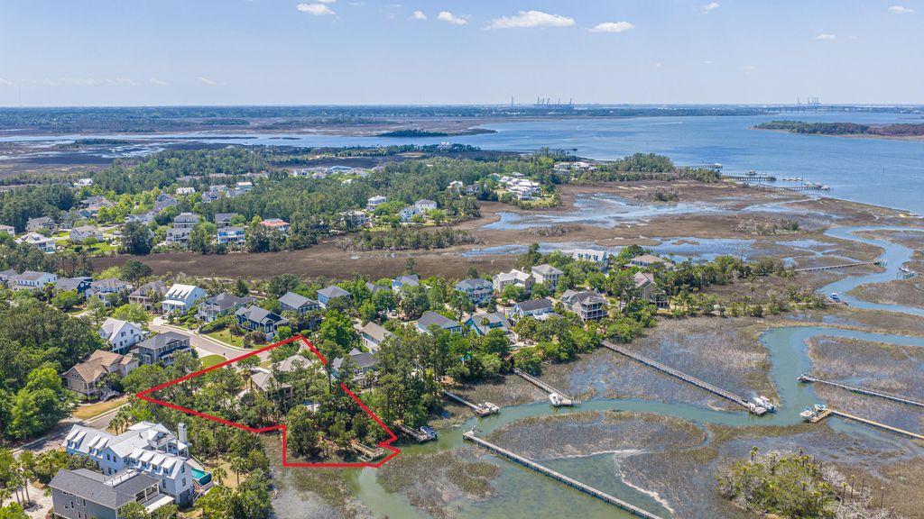 Photo of 1937 N Creek Drive, Mount Pleasant, SC 29466 (MLS # 26011706)