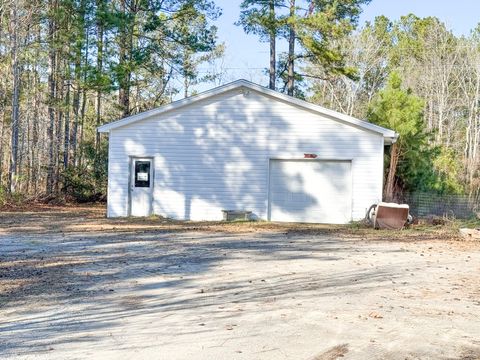 A home in Cottageville