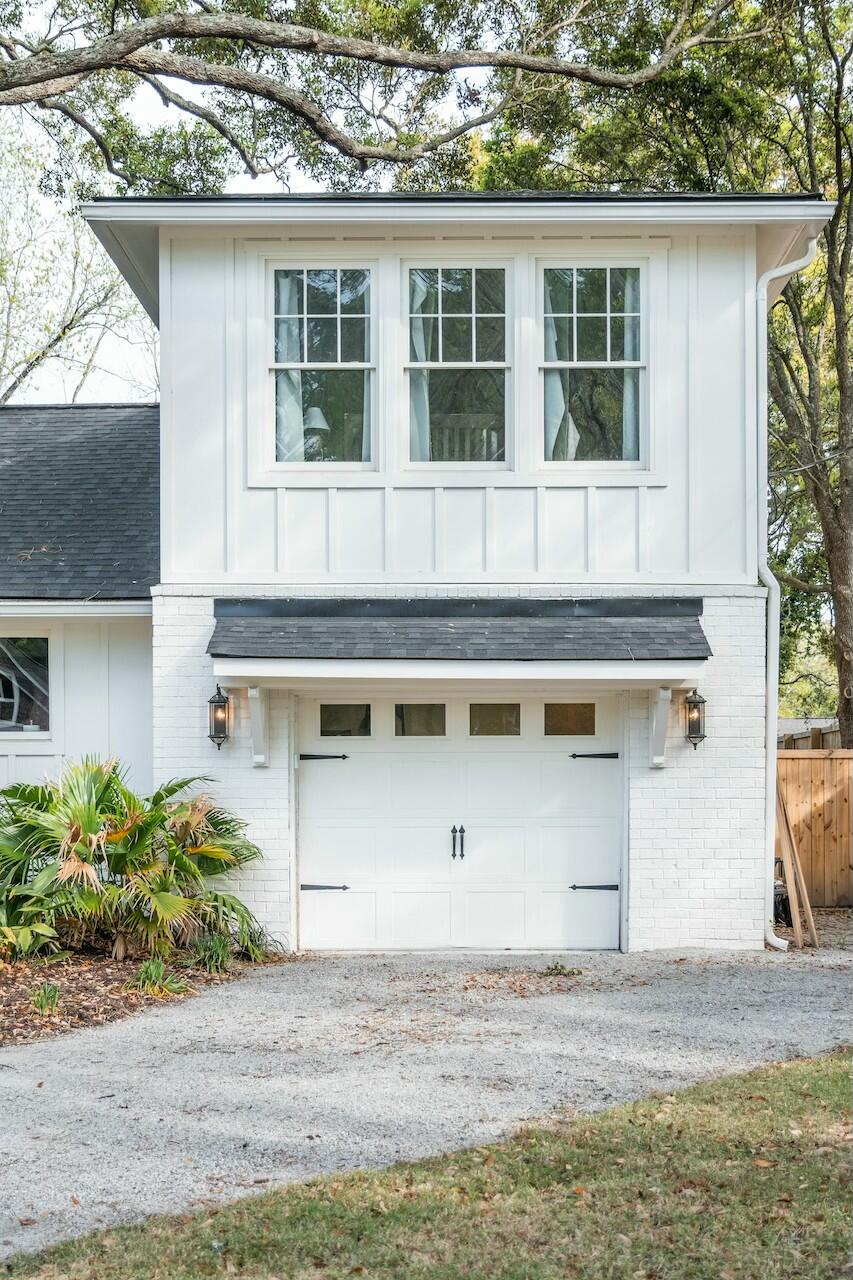 1106 Meadowcroft Lane