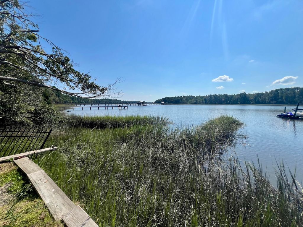 Photo of 6084 Overlook Road, Johns Island, SC 29455 (MLS # 25026016)