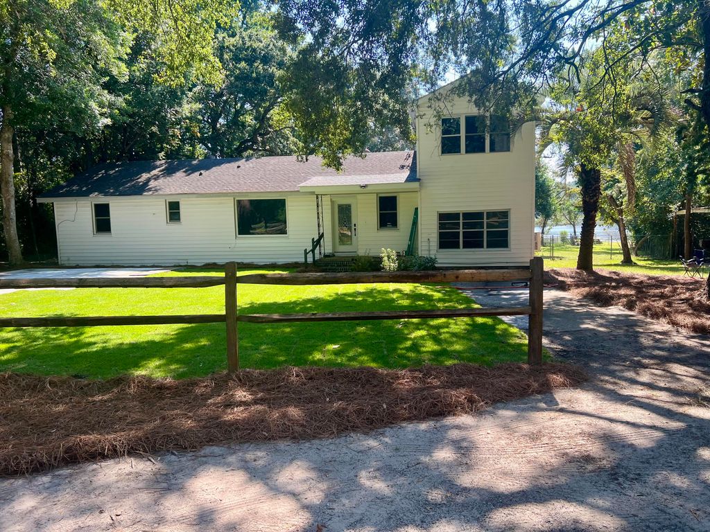 Photo of 6084 Overlook Road, Johns Island, SC 29455 (MLS # 25026016)