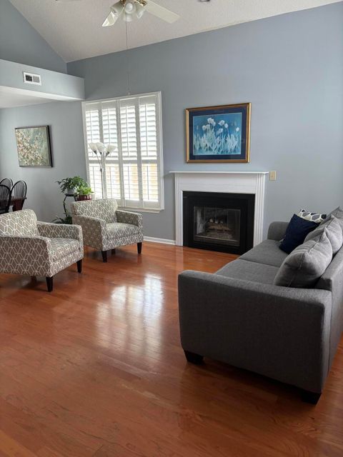 2009 Arundel Place Mount Pleasant SC 29464