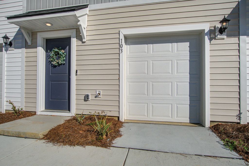 Photo of 4633 Forest Hills Drive #103, North Charleston, SC 29418 (MLS # 26000355)