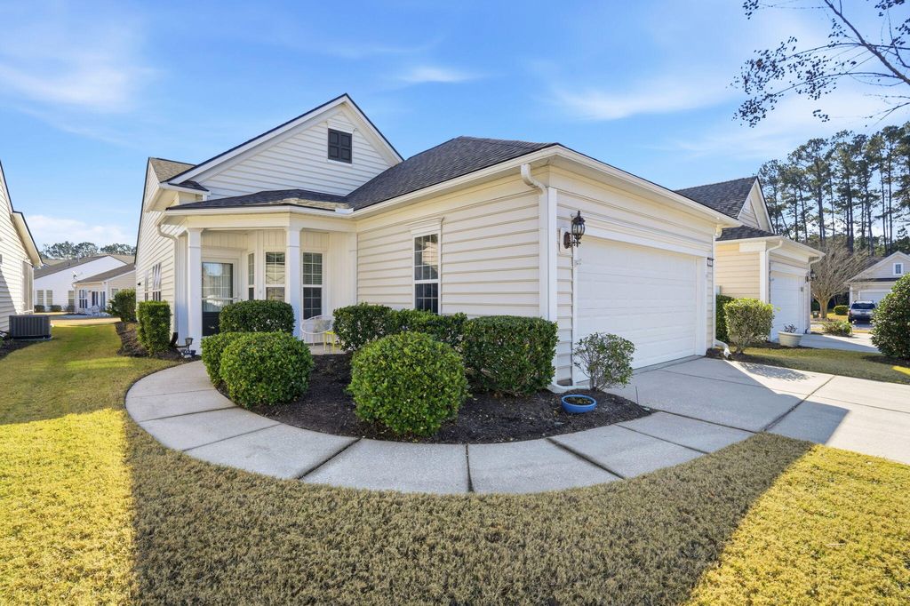 Photo of 102 Billowing Sails Street, Summerville, SC 29486 (MLS # 26000513)