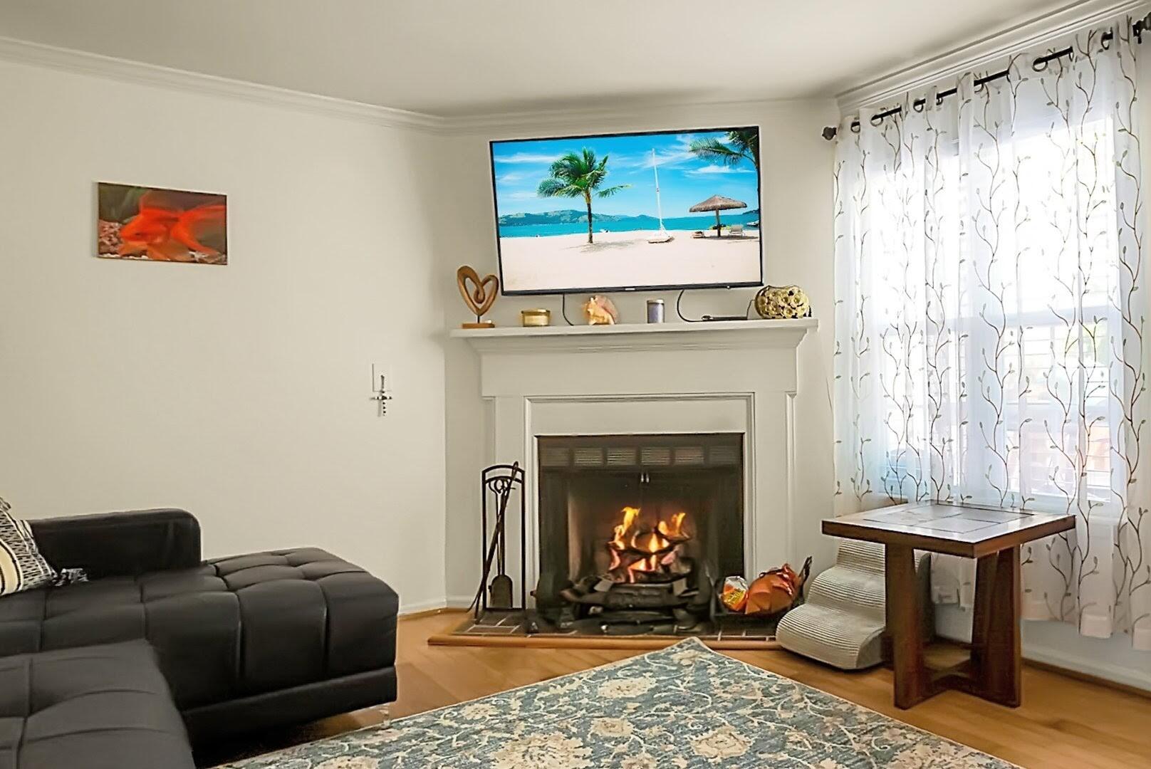 1044 Planters Place