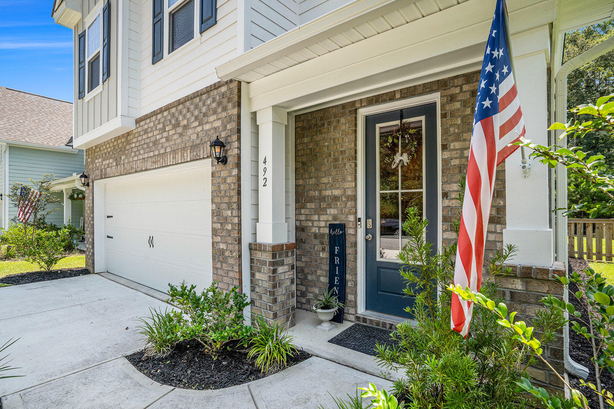 492 Oak View Way