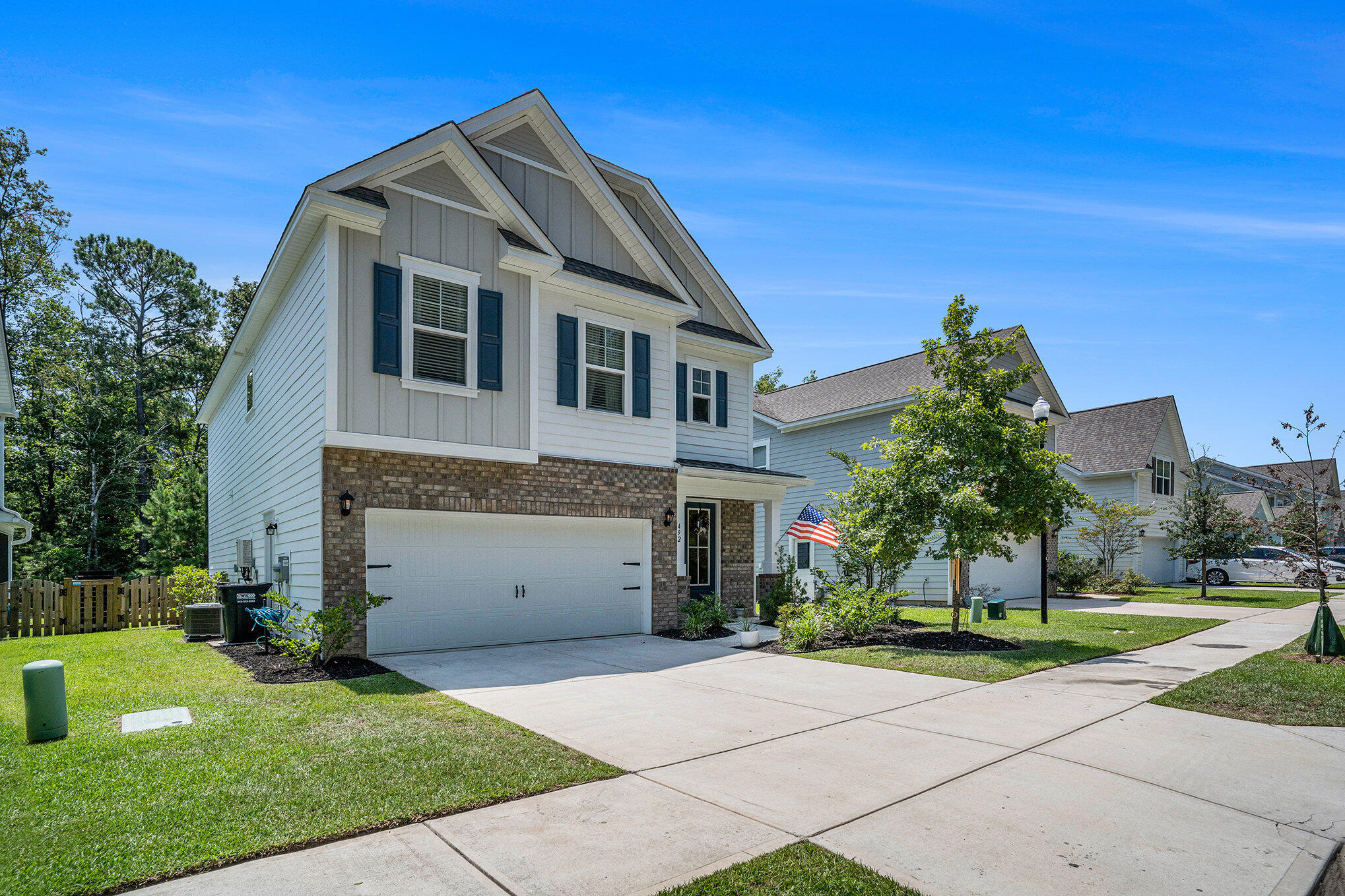 492 Oak View Way