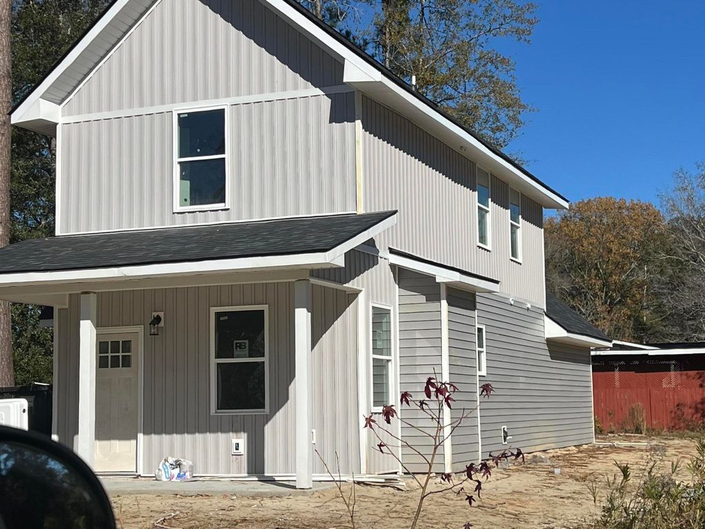 Photo of 409 University Dr Drive, North Charleston, SC 29418 (MLS # 25032484)