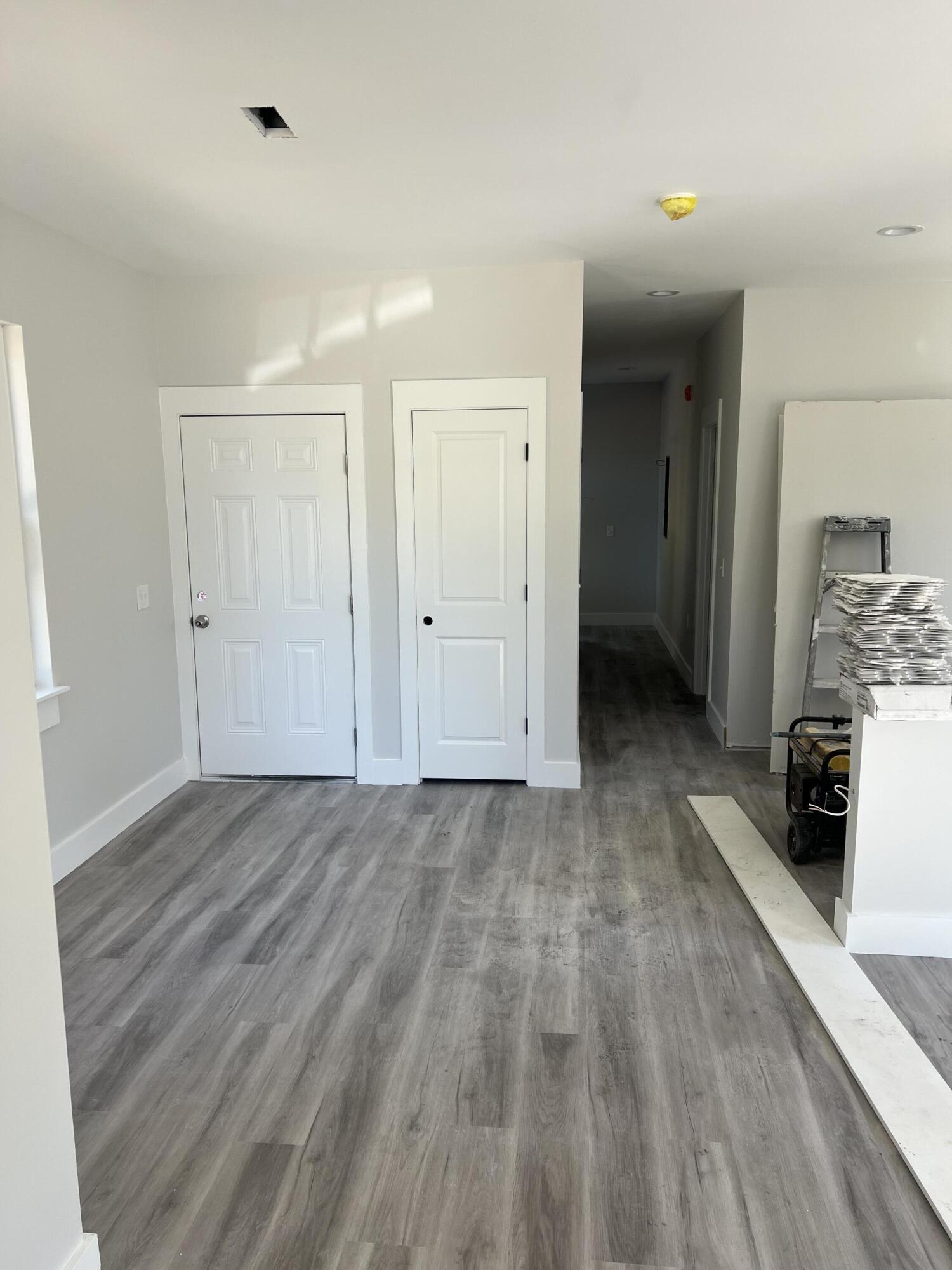 409 University Dr Drive
