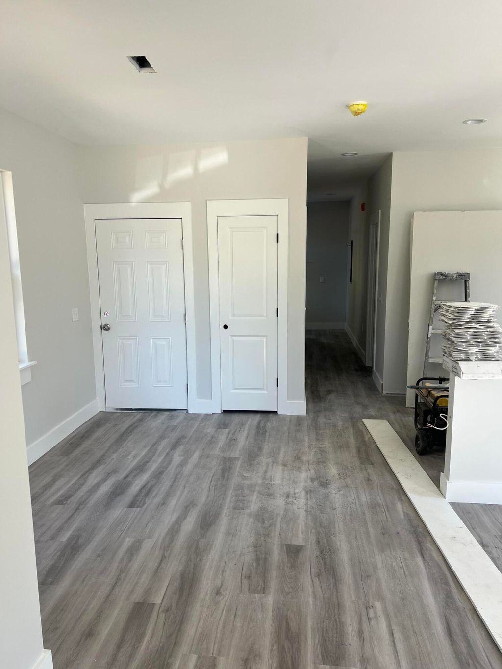 Photo of 409 University Dr Drive, North Charleston, SC 29418 (MLS # 25032484)